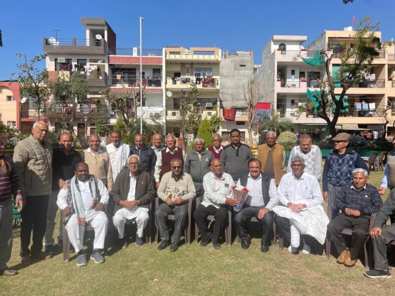 ओ पी सिहाग ने वरिष्ठ नागरिक मंच पंचकूला के सदस्यों के बीच सादगी से मनाया जन्मदिन